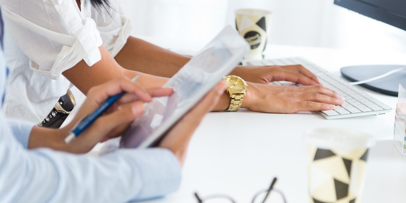 asesoría fiscal para empresas en Beniparrell – tablet asesoría fiscal para empresas en Beniparrell - tablet