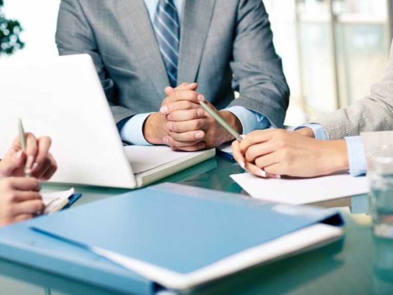 Gestoría para sl en Alfafar - Traje